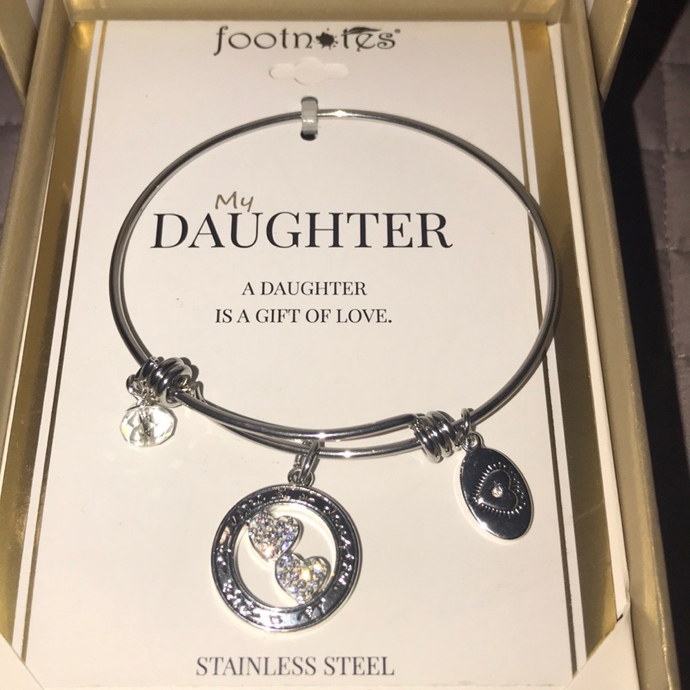 Beautiful bracelet from a parent to daughter! πΊβ€οΈ - Picture 1 of 4